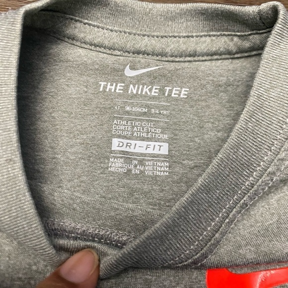 Nike Kids Grey and Blue Graphic T-Shirt - Picture 3 of 5